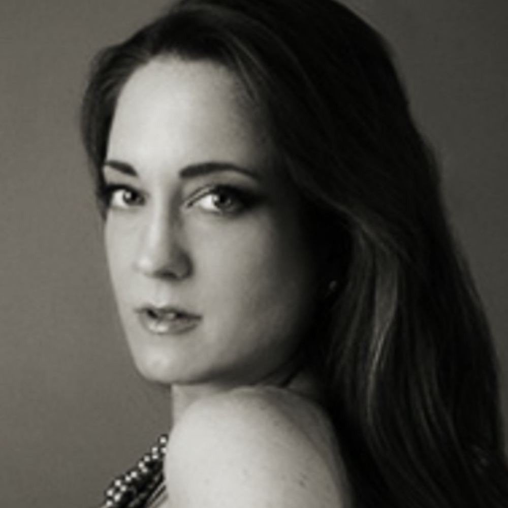 Meet your Posher, Emilee